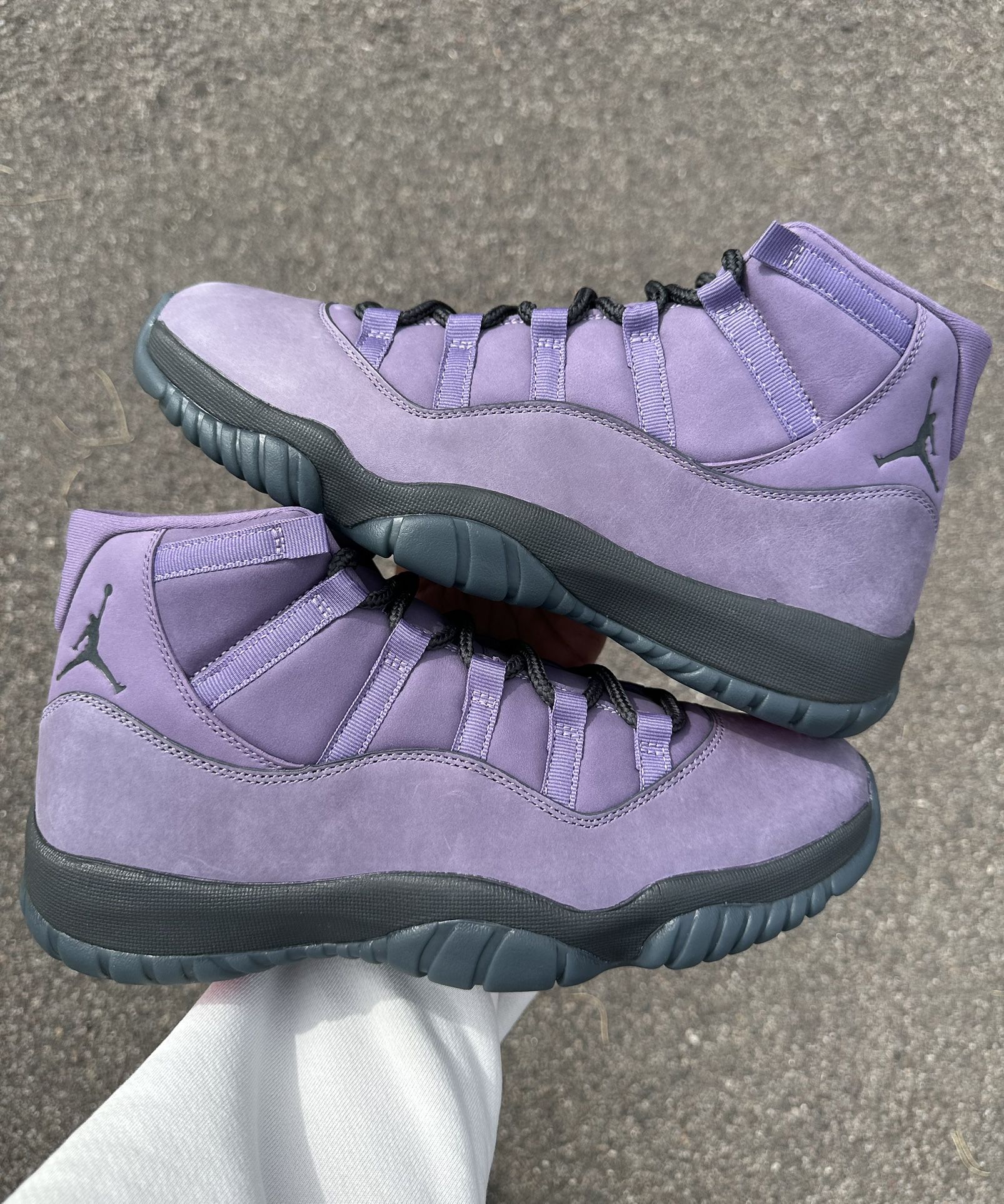Jordan 11 Retro Mojave