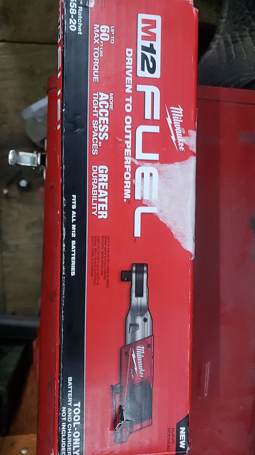 Milwaukee M12 1/2 inch cordless ratchet