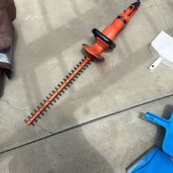 Black & Decker Electric Hedge