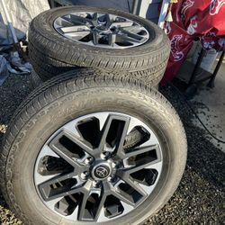 Toyota Tundra Wheels 4  Set