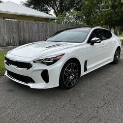 2022 Kia Stinger Gt-1