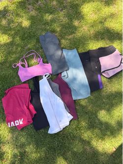 Women’s Workout Clothes Bundle