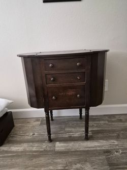 Martha Washington Sewing Table