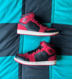 Men’s Air Jordan 1 Mid Size 9
