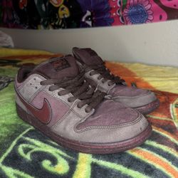 Dunk Low SB City of Love Collection Burgundy Crush