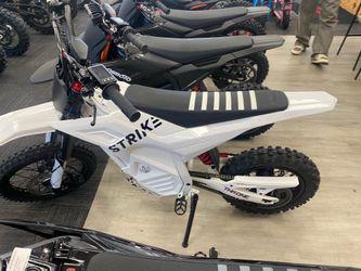 Throne Strike Shadow 3000W/48V Dirtbike