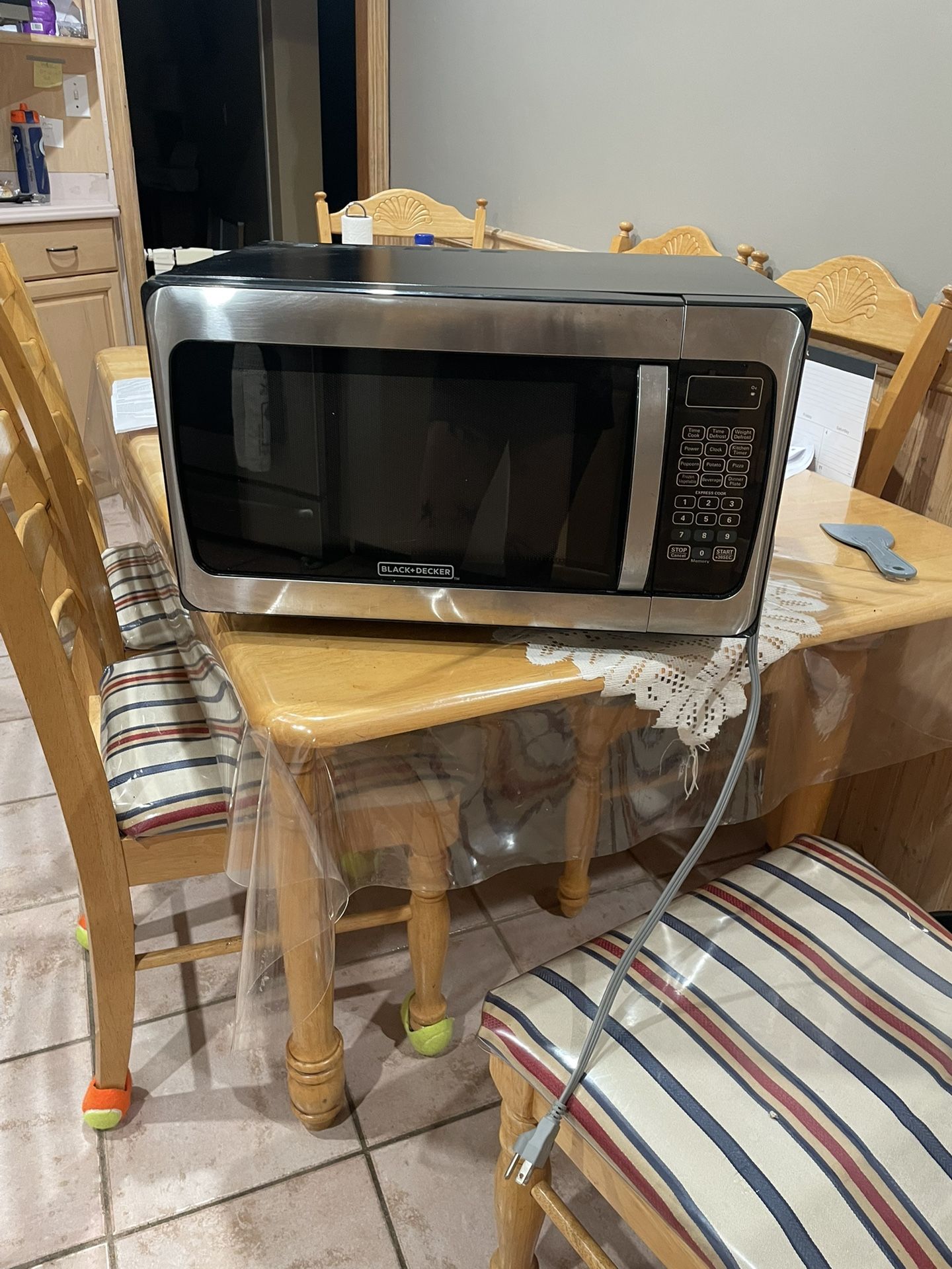 Black Deckers Microwave Counter Top Steel Black Color 