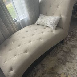 Chaise - Beige - Great Condition