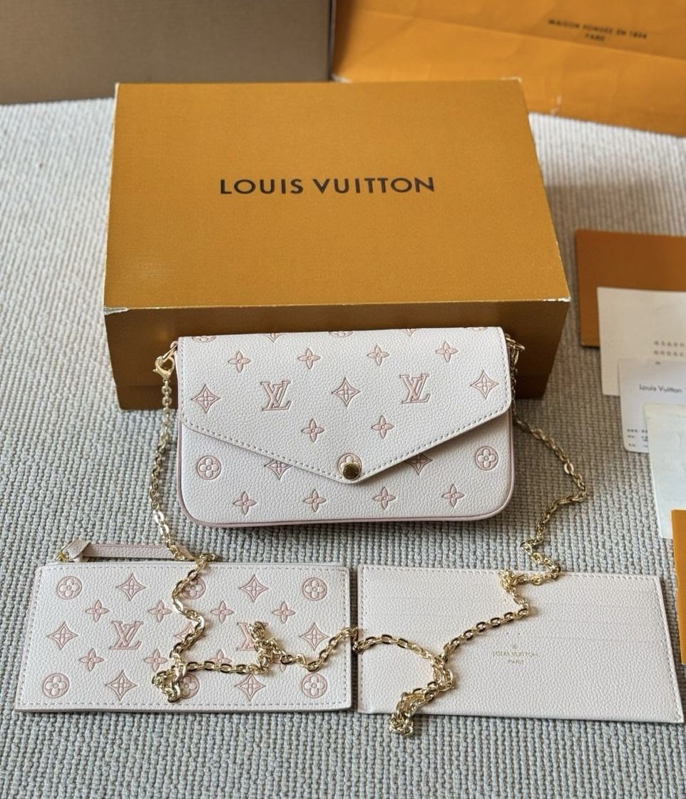 Woman’s Pink Handbag