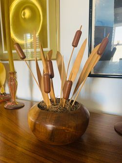 Cattail sculpture