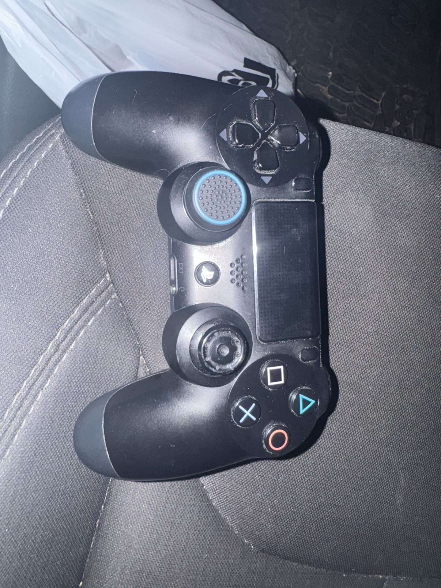 PS4 Controller