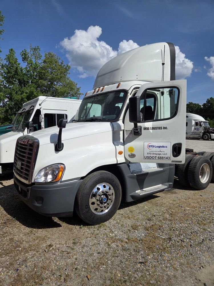 2016 Freightliner Cascadia