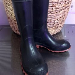 Boys Size 1 Rain Boots 