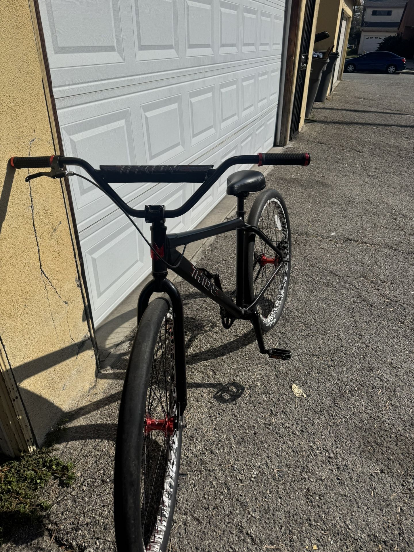 Throne The Goon 29” BMX BIKE ( Send Offers)