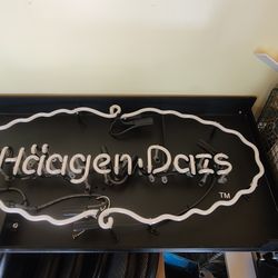 Häagen-Dazs light up sign