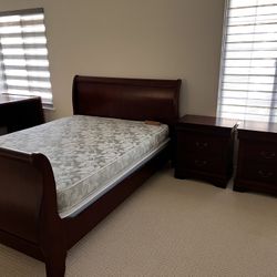 Queen Bedroom Set