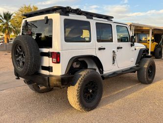 2013 JEEP SAHARA V8 LS AUTO