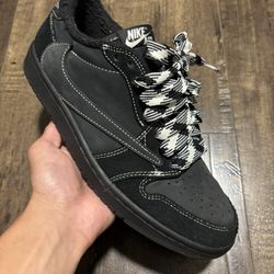 Jordan 1 Travis Scott Phantom