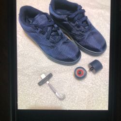 Boys Heely’s Shoes Size 4