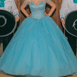 Set De Vestido 15 Años , Última Muñeca , Cojín, Tocado Pelo, Libro De Firmas , Álbum De Fotos .