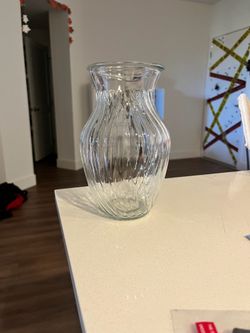 Glass vase