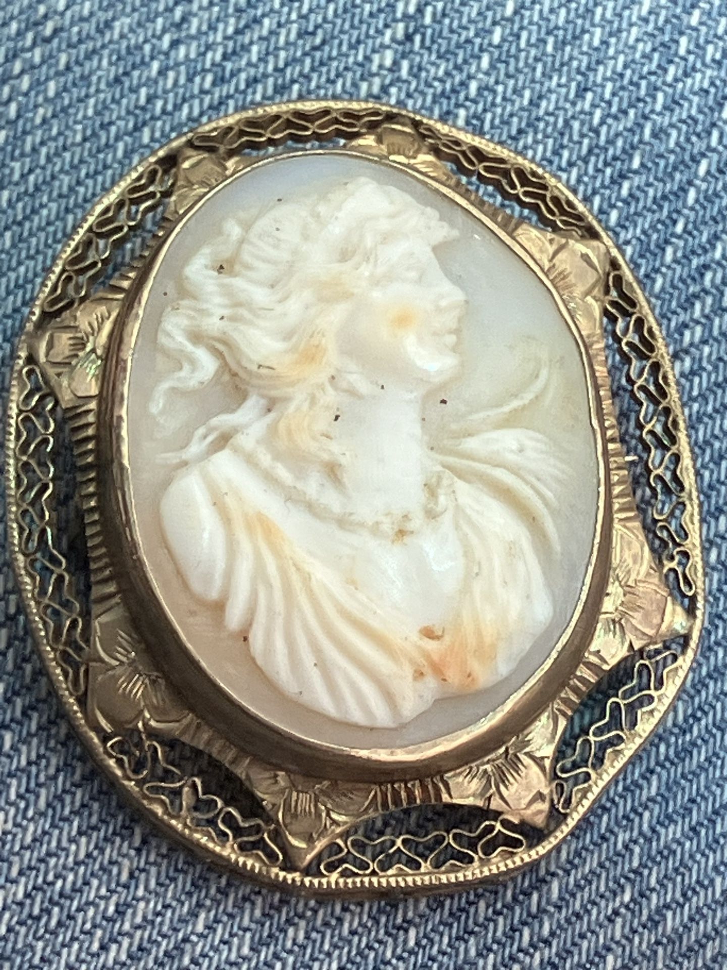 Cameo