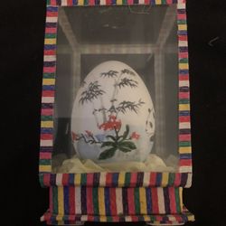 Beautiful Asian Hand painted Egg