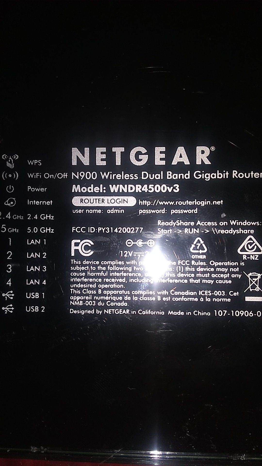 The NETGEAR N900 v3 Wireless Dual Band Gigabit Router delivers the ultimate in WiFi performance and range.