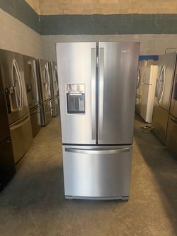 30” REFRIGERADOR HELADERA FRIDGE GOOD CONDITION WORKING PROPERLY DELIVERY SERVICES