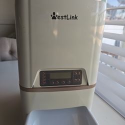 Automatic Pet Feeder