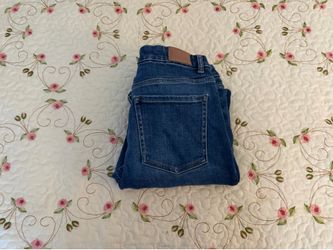 Buckle Jeans