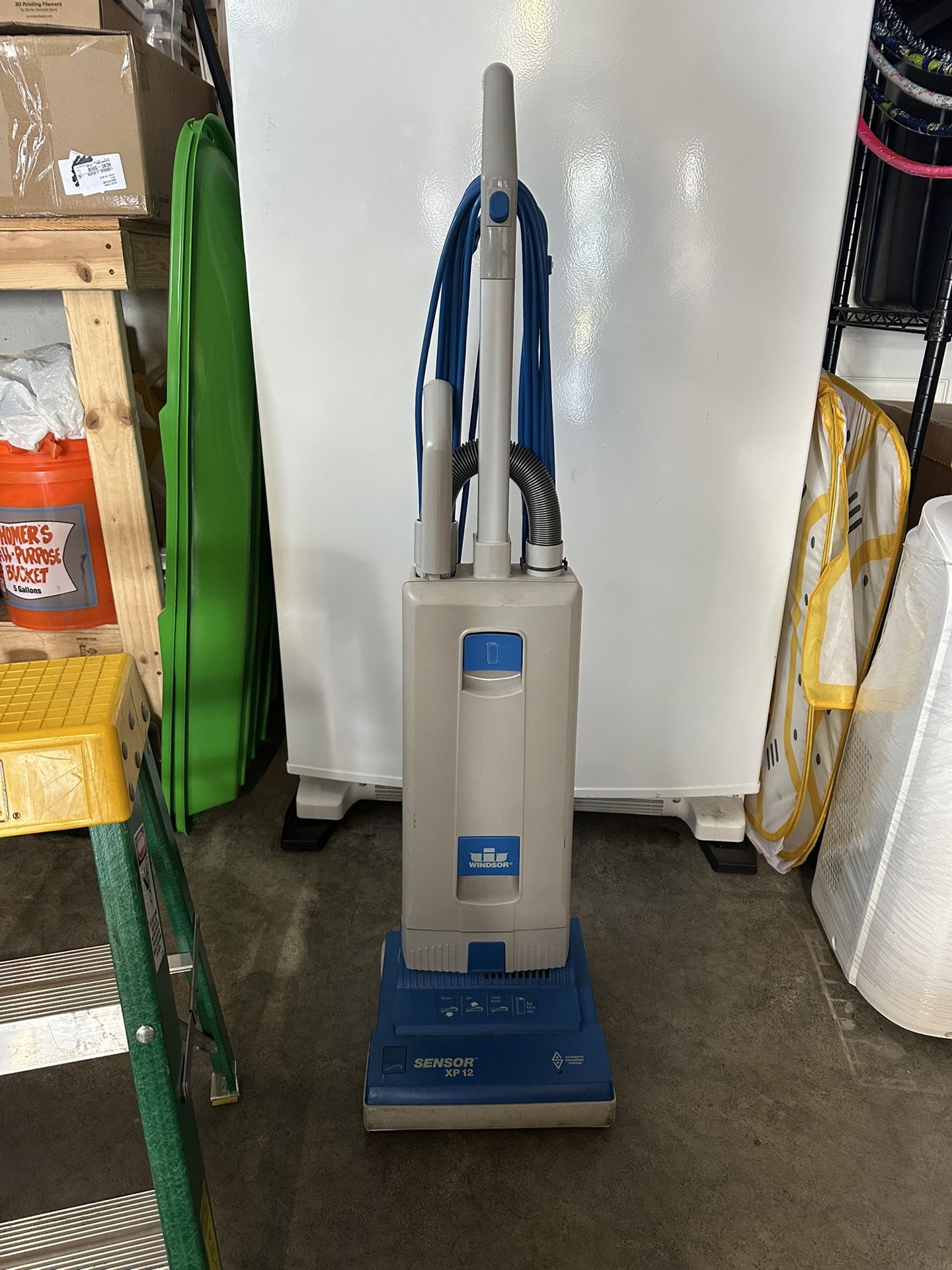 Working Windsor Sensor XP12 Commerical Vacuum