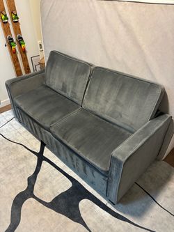 Gray Full-Size Pull-Out Sleeper Sofa / Couch Bed