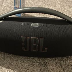 JBL Boombox 3