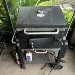 Gas grill 