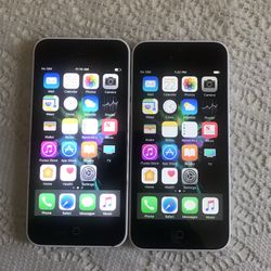 2 iPhone 5c Unlocked For All Carriers 
