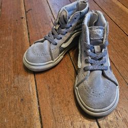 Vans kids sk8 Hi Zip
Glitter Gunmetal 
Size 8.5
GUC