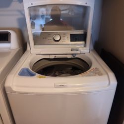 Smart Pairing LG Washer And Dryer Bundle 