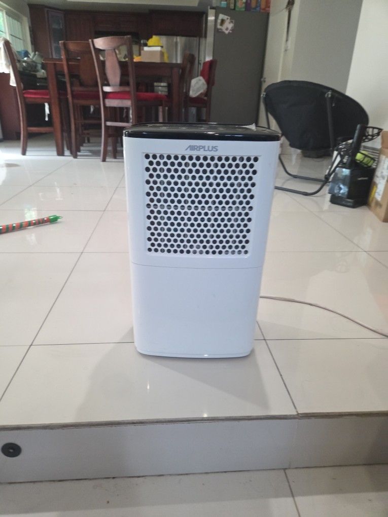 Airplus Dehumidifier
