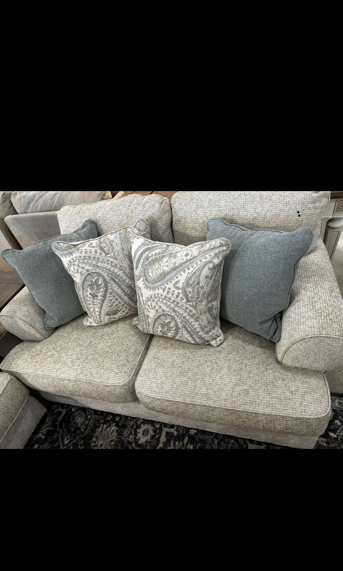 Flash Sale: Furniture Set