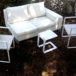 Manutti Outdoor White Leather Furniture
