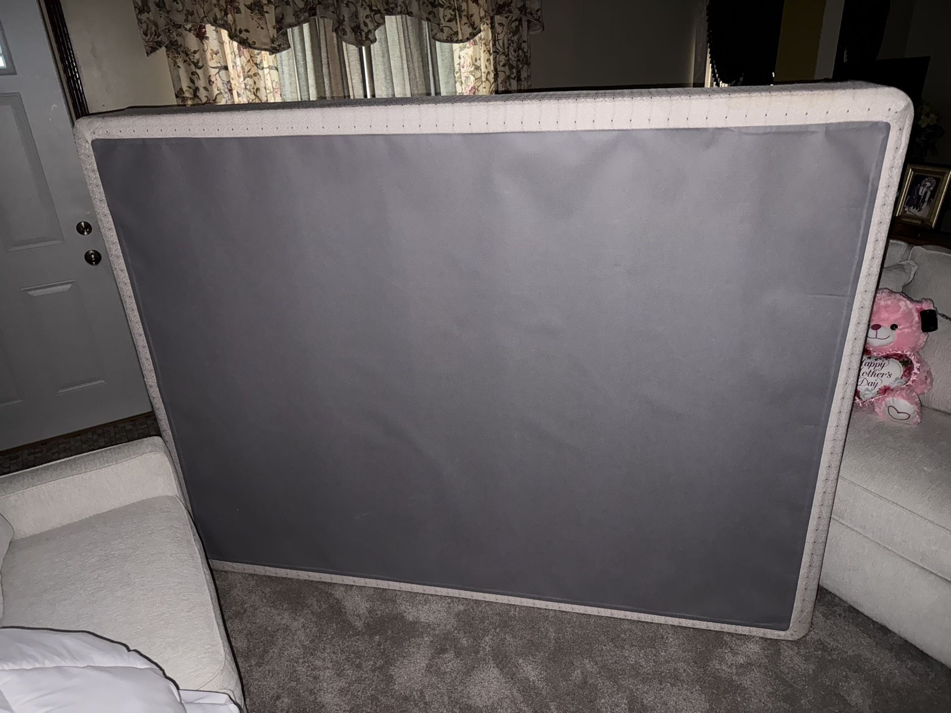 Queen Size Box spring Almost New !