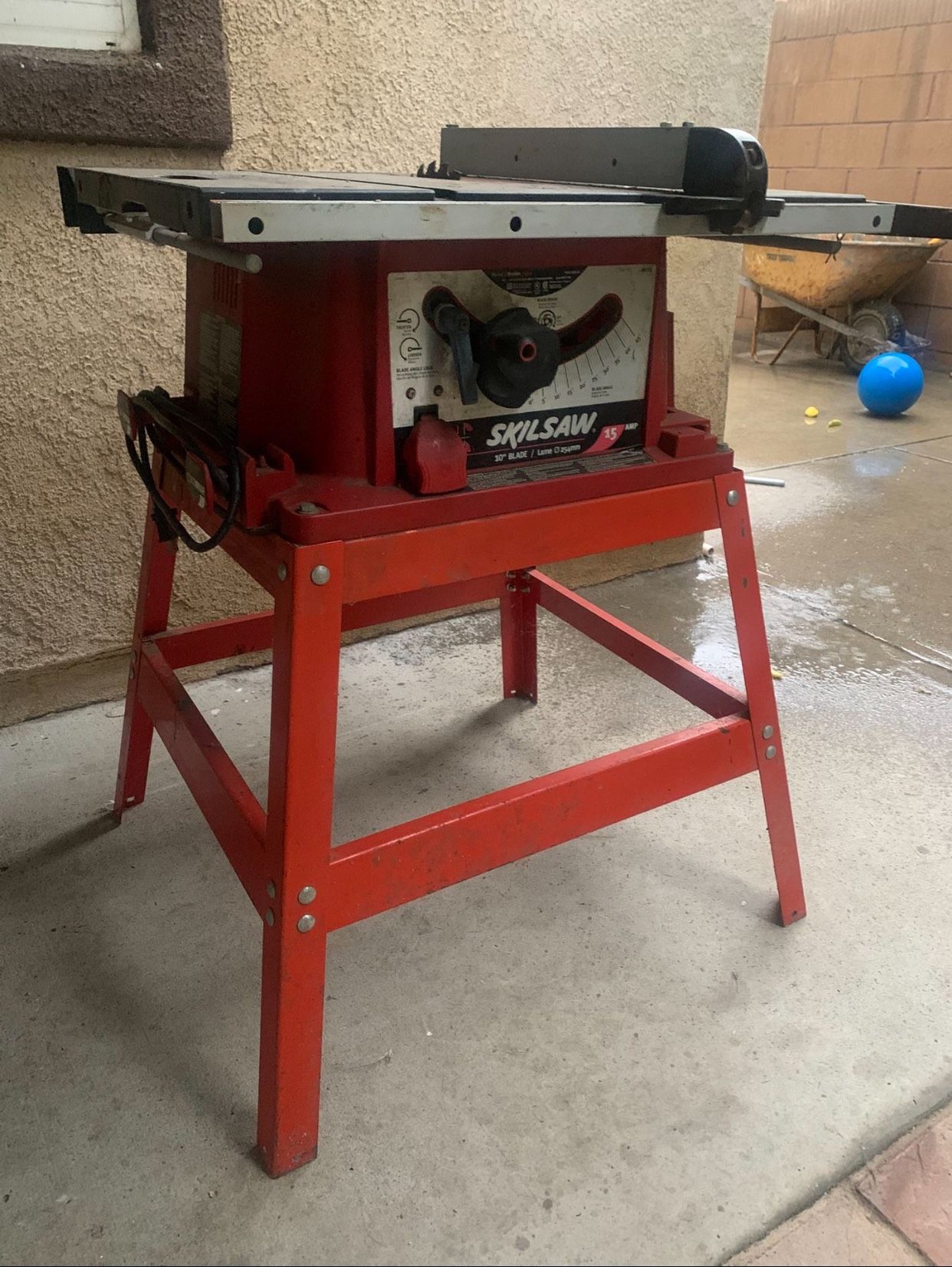 SKIL 10-in Blade 15-amp Table Saw