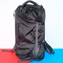 Osprey Farpoint 40 travel backpack with slimming daypack mod