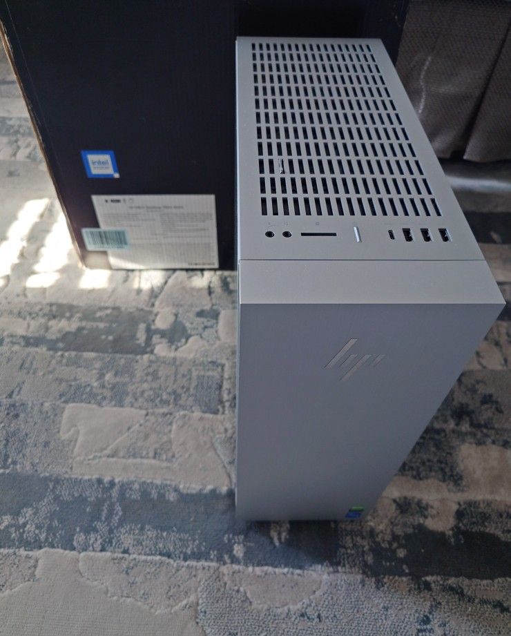 HP ENVY TE02-0020 Desktop i5-12400, 32 GB RAM, 512 GB SSD, RTX 3060 12 GB