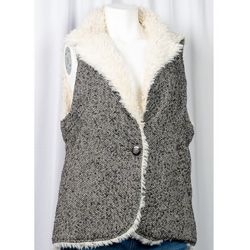 Grey faux fur Herringbone print sweater vest sz M