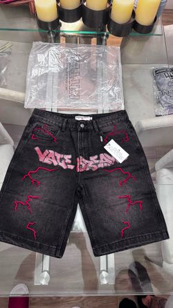 Valley dreams short  size L