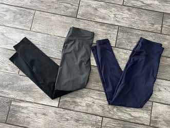 SHEIN Workout Set Leggings Pants Scrunch Butt Sock Style 🖤
