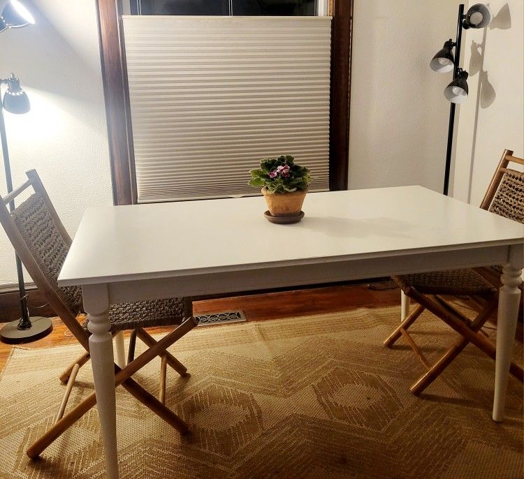 Free Table Good Condition Need To Pick Up Asap