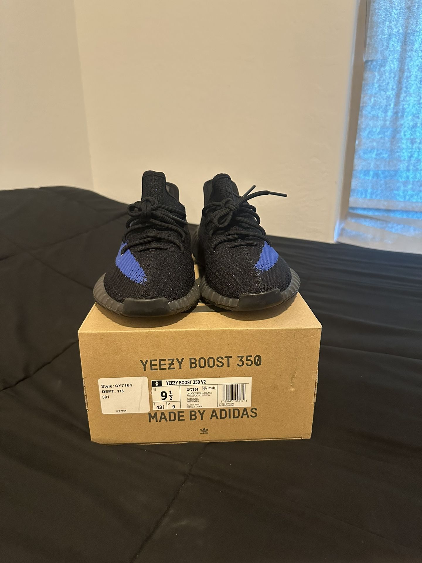 Yeezy 350 Dazzling Blue 